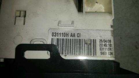 Foto 3ª: Mando Calefacción A. A. Opel Combo 1.3 16V CDTI CAT Z 13 DT - LN9) 69CV 51KW [Z13DT] (2006)