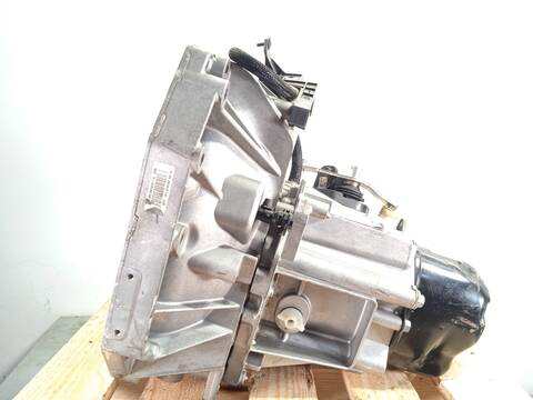 Foto 2ª: Caja Cambios Dacia Duster 1.6 SCE 115 115CV 84KW (2019)