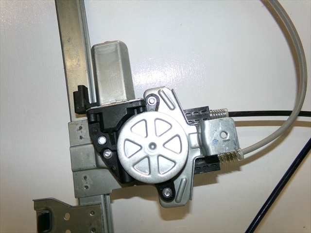Foto 2ª: Elevalunas Eléctrico Delantero Izquierdo Citroen Berlingo 1.9 D 1996-2002 [WJZ] (2001)