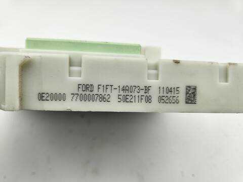 Foto 3ª: Caja Reles Fusibles Ford Focus TITANIUM 116CV 85KW [T1DA] (2015)
