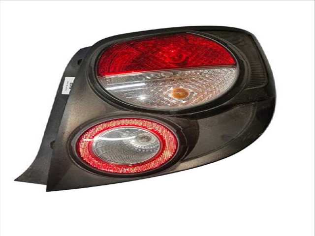Piloto Trasero Derecho Chevrolet Aveo 1.3 D HATCHBACK