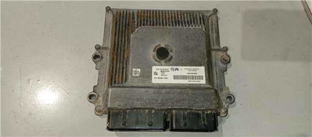 Foto 2ª: Centralita Motor ECU Peugeot 3008 1.2 ACTIVE [1.2 LTR. - 96 KW 12V E-THP - PURETECH]