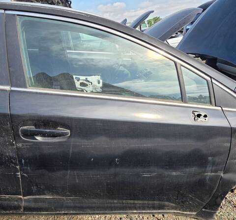 Puerta Delantera Derecha Toyota Avensis ADVANCE 126CV 93KW
