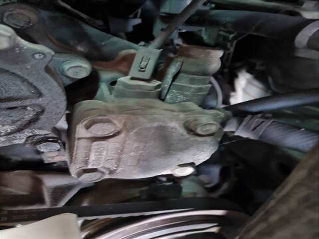 Foto 1ª: Bomba de Direccion Mitsubishi Montero 3.2 DI-D V88W V98W) 160CV 118KW [4M41] (2007)