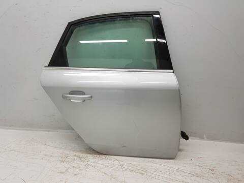 Foto 2ª: Puerta Trasera Derecha Audi A4 BASICO (2014)