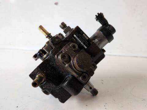 Foto 3ª: Bomba Inyeccion Citroen C3 8HX (2005)