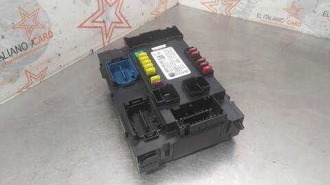 Foto 3ª: Caja Reles Fusibles Fiat 500 URBAN 120CV 88KW [55280444] (2019)