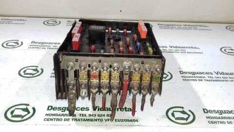 Caja Reles Fusibles Volkswagen Passat 2.0 TDI BERLINA 140CV 103KW