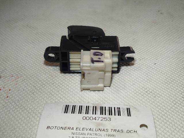 Foto 2ª: Botonera Elevalunas Nissan Patrol 2.8 TD [RD28ETI] (1999)