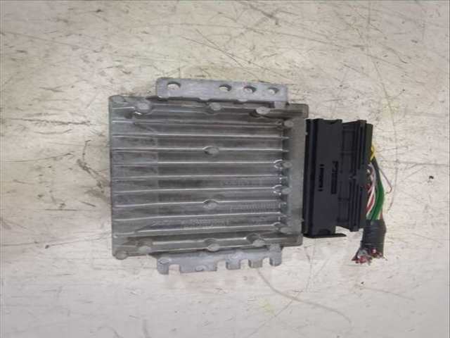Foto 3ª: Centralita Motor ECU Renault Megane 1.6 16V LA00 LA04 LA0B LA11 LA16 LA19 LA1J LA1K ... 107CV 79KW I CLASSIC LA0/1_) [K4M 700,K4M 701,K4M 706,K4M 708,K4M 709]
