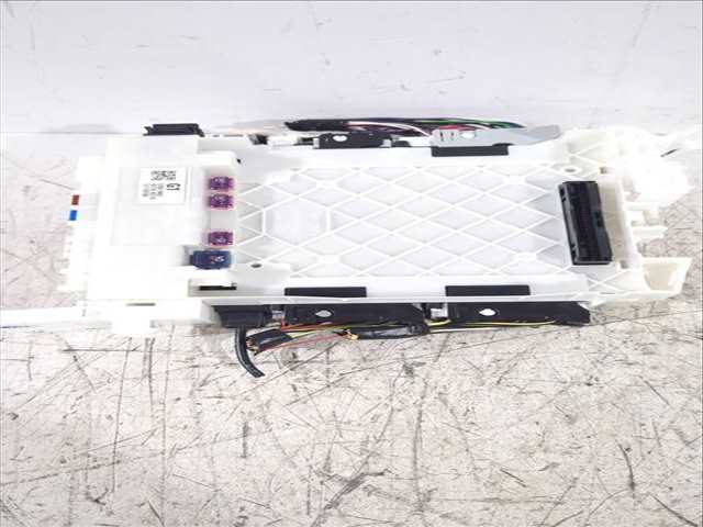 Foto 2ª: Caja Reles Fusibles Toyota Yaris 1.5 HYBRID MXPH11) 92CV 68KW [M15A-FXE] (2020)