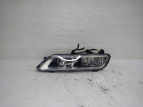 Faro Antiniebla Delantero Derecho Volkswagen Passat ADVANCE BLUEMOTION 105CV 77KW