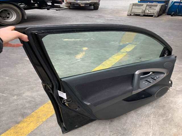 Foto 2ª: Puerta Delantera Izquierda Toyota Rav4 2.2 D4D 136-150CV [2AD-FTV] (2006)