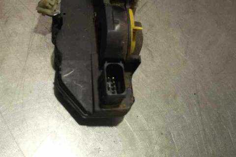 Foto 3ª: Cerradura Puerta Trasera Izquierda Opel Astra COSMO 110CV 81KW [A17DTR] (2011)