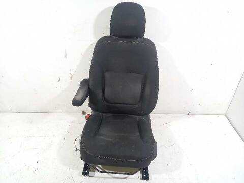 Foto 3ª: Asiento Delantero Izquierdo Renault Trafic COMBI 9 L1H1 2 8T 8/9 PLAZAS) 125CV 92KW [R9M452] (2016)