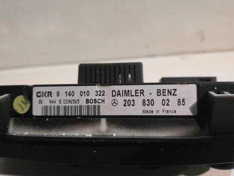 Foto 3ª: Mando Climatizador Mercedes Clase C 160 C 220 CDI 203.706) AUT. 143CV (2000)