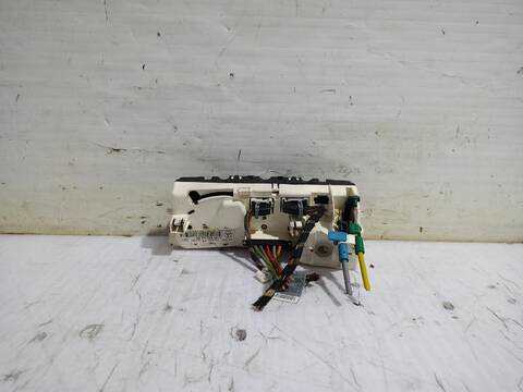 Foto 2ª: Mando Climatizador Mercedes Clase A 140 A 200 CDI 169.008) 140CV [OM640941] (2004)