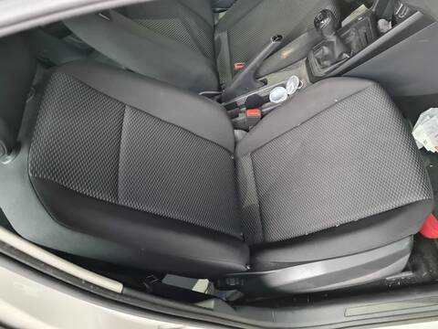 Foto 3ª: Asientos Traseros Volkswagen Polo LIFE 95CV 70KW [DLAC] (2022)