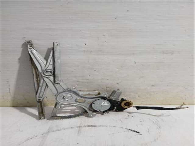 Elevalunas Manual Trasero Izquierdo Toyota Corolla 2.2 D-4D AUR10_) 177CV