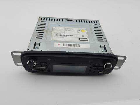 Sistema Audio Radio CD Renault Clio AUTHENTIQUE 75CV 55KW