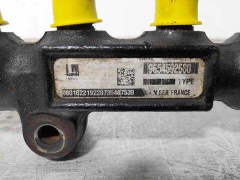 Foto 4ª: Rampa Inyectora Ford Fiesta AMBIENTE 68CV 50KW [F6JB] (2008)