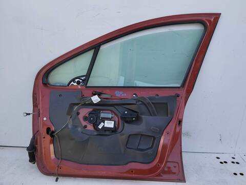 Foto 4ª: Puerta Delantera Derecha Peugeot 307 2.0 HDI FAP CAT 107CV 79KW [RHS] (2004)