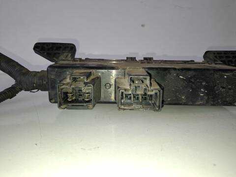 Foto 3ª: Caja Reles Fusibles Kia Carnival 2.9 CRDI VGT ACTIVE 185CV (1999)