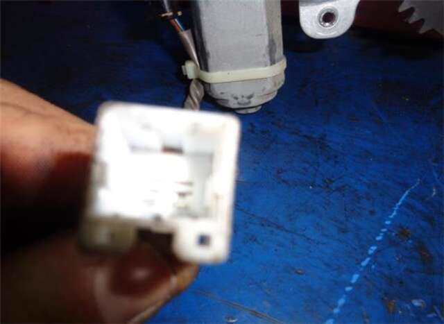 Elevalunas Eléctrico Delantero Derecho Chevrolet Aveo 1.4 LS [1.4 LTR. - 74 KW CAT]