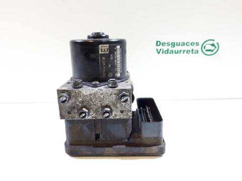 Abs Volkswagen Golf SPORTLINE BERLINA 105CV 77KW