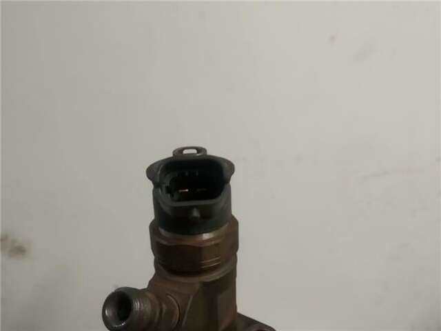 Foto 2ª: Inyectores Volkswagen Polo 1.9 SDI [ASY]