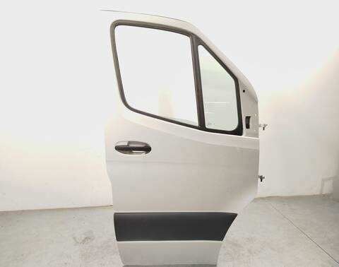 Puerta Delantera Derecha Mercedes Sprinter 419 CDI RWD 907.643 907.645 907.647) 190CV 140KW FURGONETA