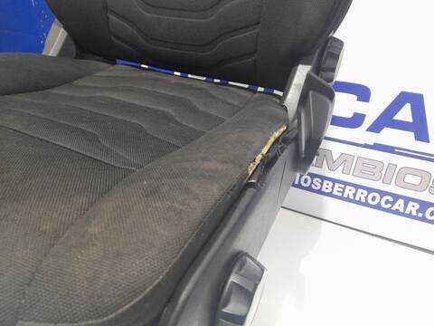 Foto 3ª: Asiento Delantero Izquierdo Iveco Daily 2.3 DIESEL CAT 126CV 93KW FURGON (2014)