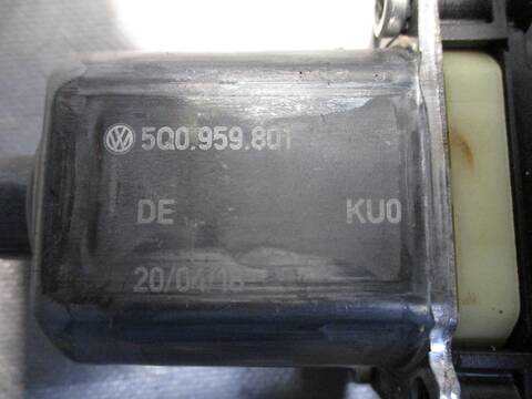 Foto 2ª: Elevalunas Eléctrico Trasero Izquierdo Audi A3 30 TDI BASICO 115CV 85KW [DDY] (2018)