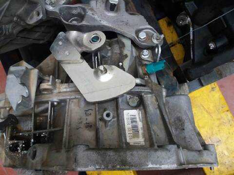 Foto 2ª: Caja Cambios Dacia Duster 1.5 DCI 4X4 HSMC HSMD) 110CV [K9K 858 K9K 898] (2010)