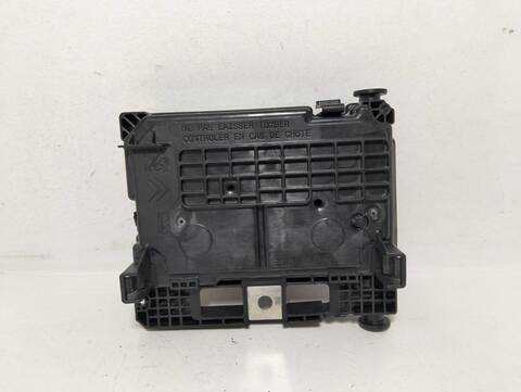 Foto 3ª: Caja Reles Fusibles Peugeot 207 1.6 16V TURBO CAT 5FY - EP6DTS) 174CV (2006)
