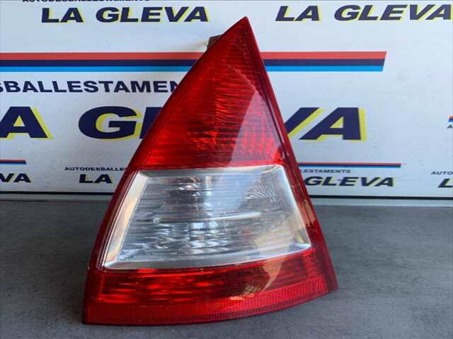 Foto 1ª: Piloto Trasero Derecho Citroen C3 1.6 16V 110CV [NFU] (2007)