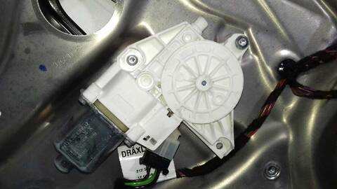 Foto 2ª: Elevalunas Manual Trasero Izquierdo Mercedes Clase E 180 220 CDI BLUEEFFICIENCY 212.002) 170CV 125KW [OM651924] (2010)