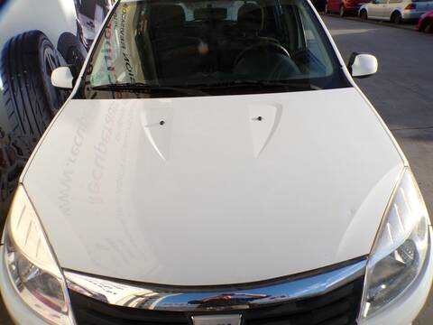 Foto 1ª: Capot Dacia Sandero D4F F7 (2010)