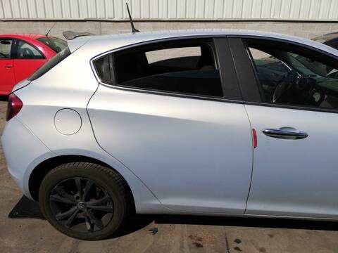 Puerta Trasera Derecha Alfa Romeo Giulietta 940A3000