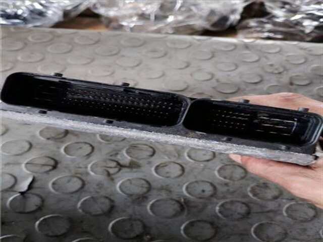 Foto 3ª: Centralita Motor ECU Renault Clio 1.9 DTI ALIZE [1.9 LTR. - 59 KW DTI DIESEL] [f9q782]