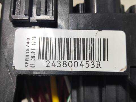 Foto 2ª: Caja Reles Fusibles Renault Megane R.S. 1 TCE 300CV (2015)