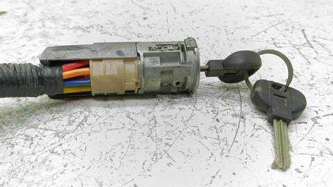 Foto 3ª: Motor de Arranque Peugeot Partner BREAK 69CV 51KW [WJZ] (1999)