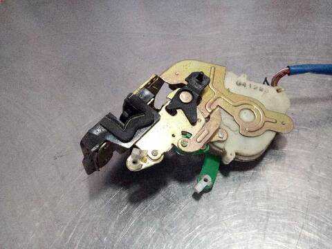 Foto 3ª: Cerradura Puerta Trasera Derecha Kia Sorento 2.5 CRDI EX 140CV 103KW [D4CB] (2005)