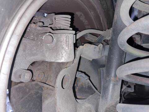 Pinza Freno Trasera Izquierdo Volvo V40 MOMENTUM 114CV 84KW
