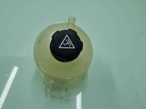 Deposito Expansion Opel Grandland DESIGN LINE 131CV 96KW