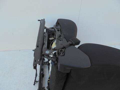 Foto 3ª: Asiento Delantero Derecho Seat Arona FR 115CV 85KW [DGT] (2018)