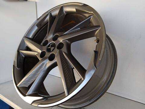 Foto 3ª: LLanta Aleacion DS 7 E-TENSE 4X4 SO CHIC 299CV [5G06] (2020)