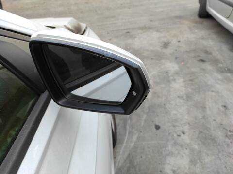 Retrovisor Derecho Volkswagen Polo CHZL
