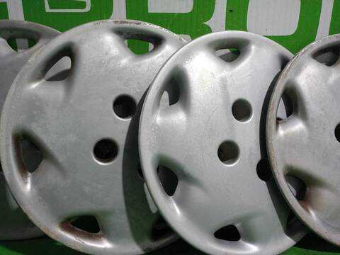 Foto 3ª: Tapacubos Citroen Xsara 1.9 D SX 68CV [DJYXUD9A] (1997)