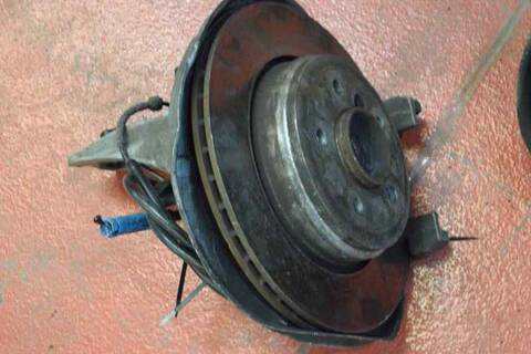 Foto 2ª: Mangueta Trasera Izquierda Bmw Serie 5 518 3.0 TD 235CV [306D3] (2004)